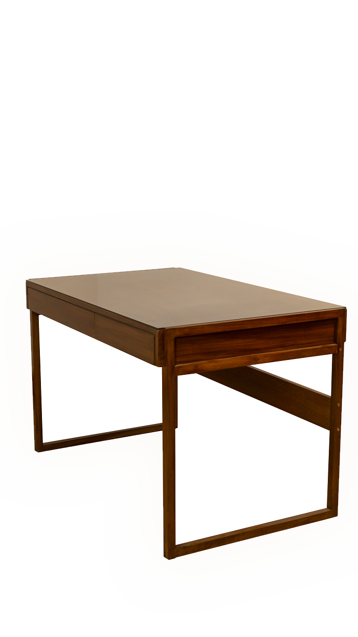 READING TABLE 553.14 view 3