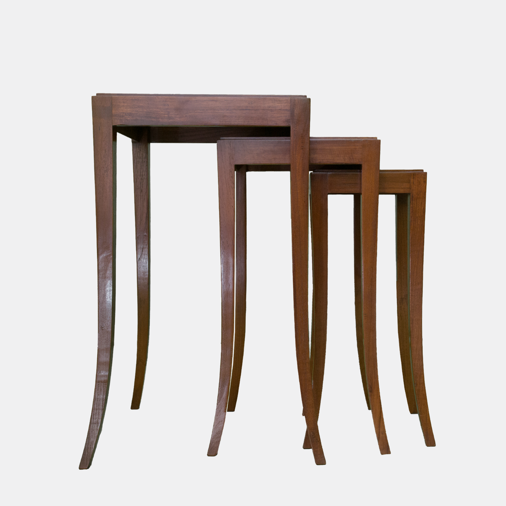NESTING TABLE 402.07 (THREE PIECES)
